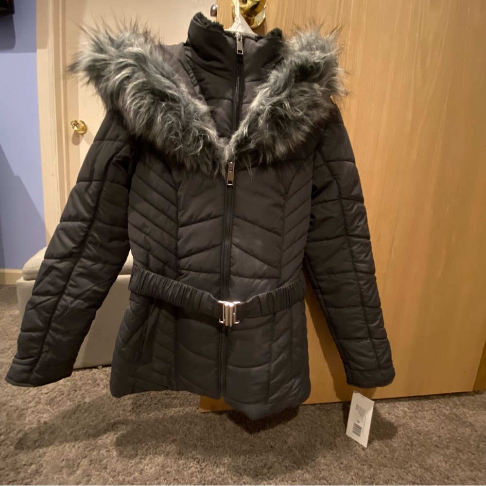 BNWT Women’s winter coat, Maralyn & Me. Super cute! Xtra Small, grey.